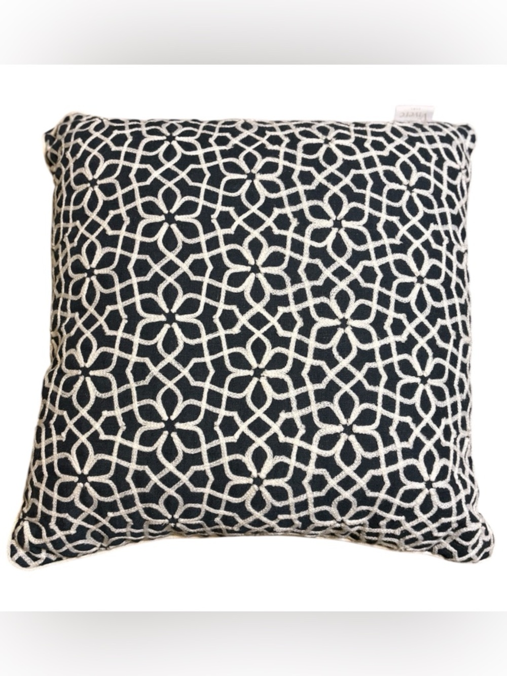 Vivere Home Embroidered Pillow